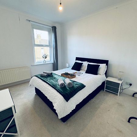 Cumberland House-2 Bed House Apartment Уоркингтън Екстериор снимка