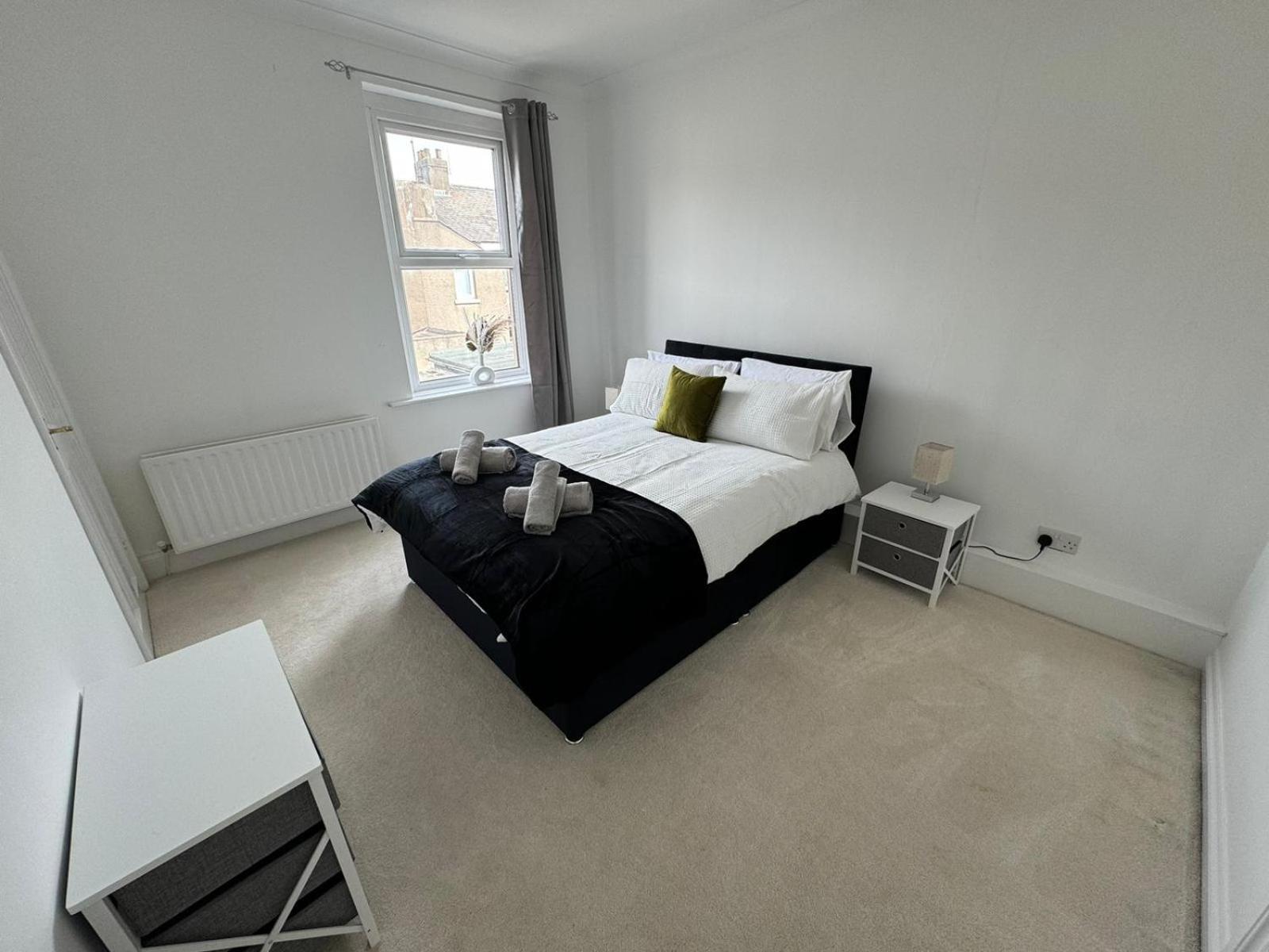 Cumberland House-2 Bed House Apartment Уоркингтън Екстериор снимка