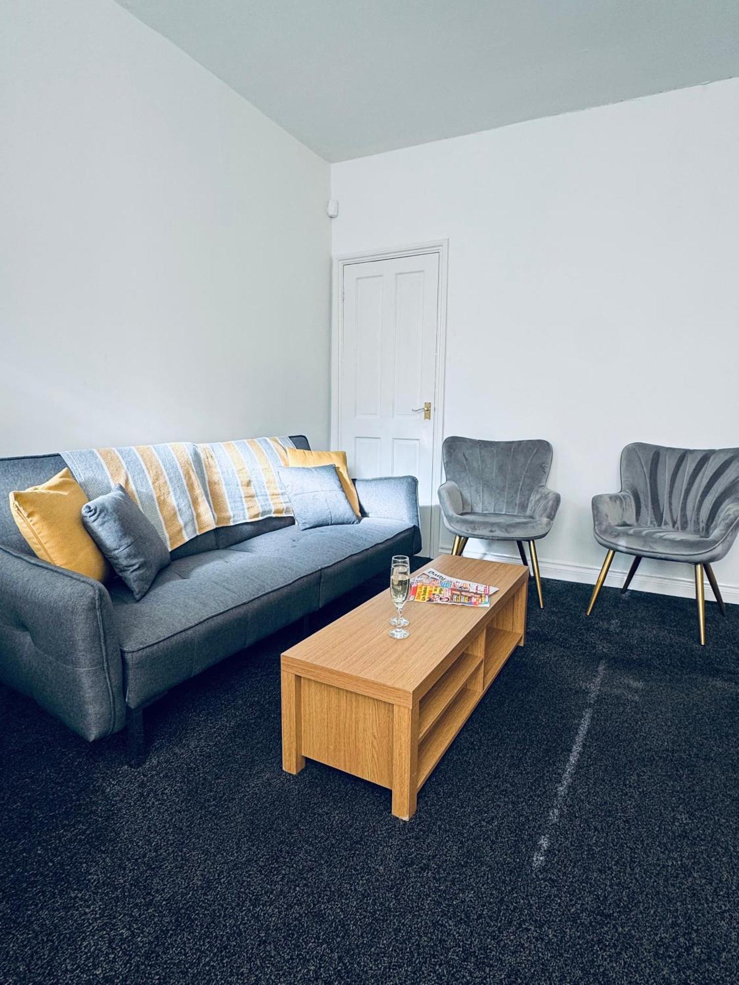 Cumberland House-2 Bed House Apartment Уоркингтън Екстериор снимка